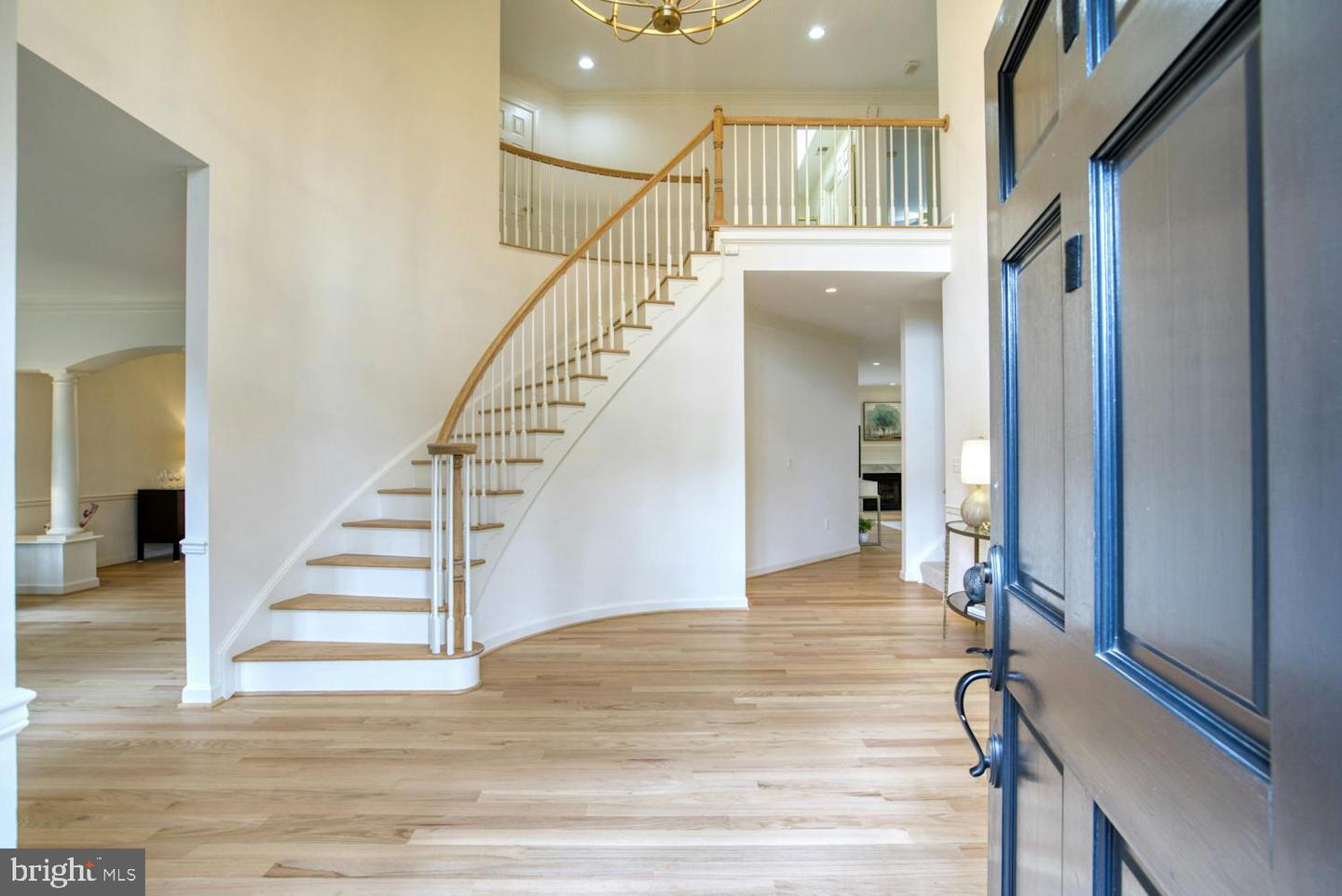 1702 S ARLINGTON RIDGE RD, ARLINGTON, Virginia 22202, 8 Bedrooms Bedrooms, ,7 BathroomsBathrooms,Residential,For sale,1702 S ARLINGTON RIDGE RD,VAAR2060174 MLS # VAAR2060174