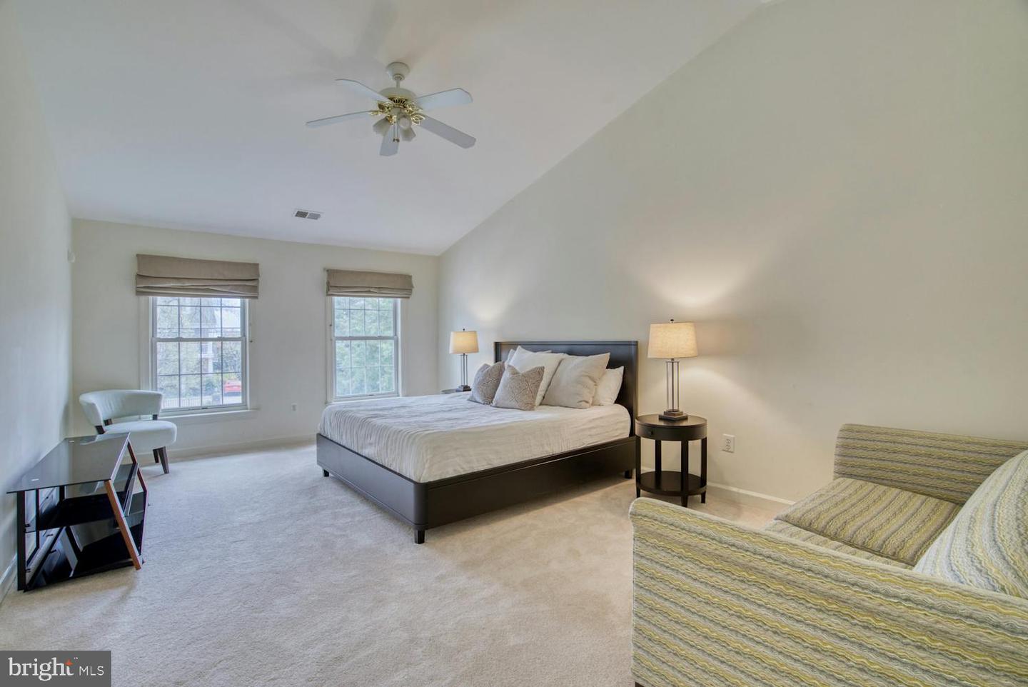 1702 S ARLINGTON RIDGE RD, ARLINGTON, Virginia 22202, 8 Bedrooms Bedrooms, ,7 BathroomsBathrooms,Residential,For sale,1702 S ARLINGTON RIDGE RD,VAAR2060174 MLS # VAAR2060174
