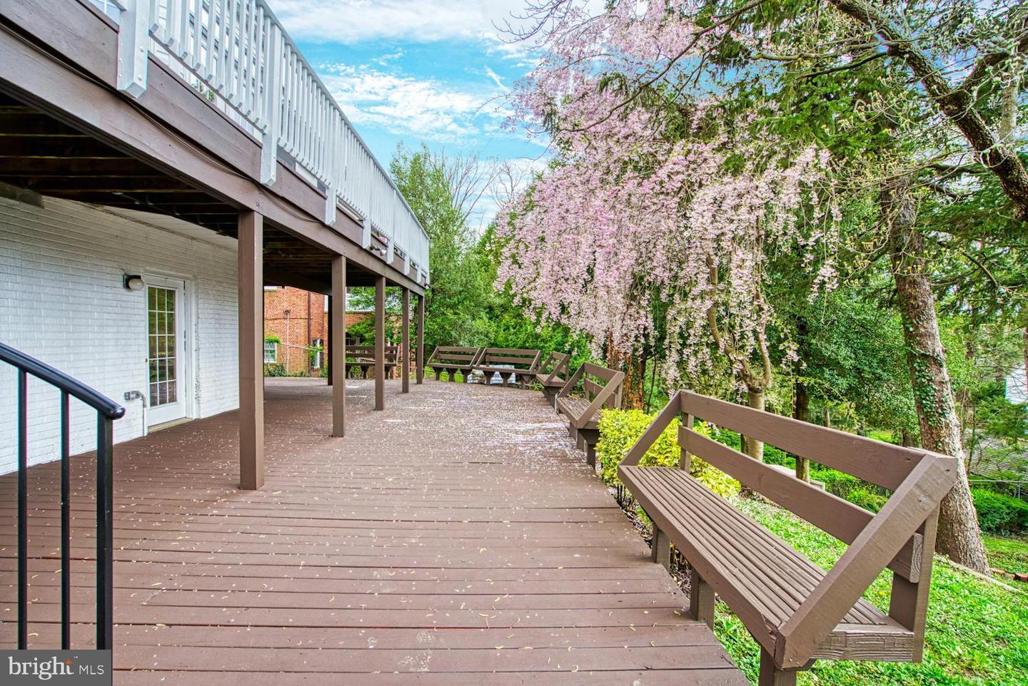 1702 S ARLINGTON RIDGE RD, ARLINGTON, Virginia 22202, 8 Bedrooms Bedrooms, ,7 BathroomsBathrooms,Residential,For sale,1702 S ARLINGTON RIDGE RD,VAAR2060174 MLS # VAAR2060174