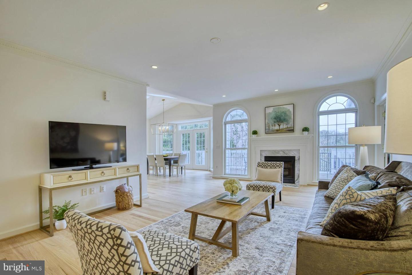 1702 S ARLINGTON RIDGE RD, ARLINGTON, Virginia 22202, 8 Bedrooms Bedrooms, ,7 BathroomsBathrooms,Residential,For sale,1702 S ARLINGTON RIDGE RD,VAAR2060174 MLS # VAAR2060174