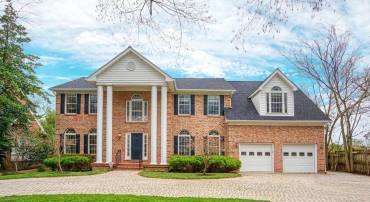 1702 S ARLINGTON RIDGE RD, ARLINGTON, Virginia 22202, 8 Bedrooms Bedrooms, ,7 BathroomsBathrooms,Residential,For sale,1702 S ARLINGTON RIDGE RD,VAAR2060174 MLS # VAAR2060174