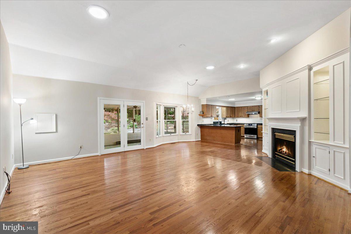 8307 SOUTHSTREAM RUN, SPRINGFIELD, Virginia 22153, 4 Bedrooms Bedrooms, ,3 BathroomsBathrooms,Residential,For sale,8307 SOUTHSTREAM RUN,VAFX2253296 MLS # VAFX2253296