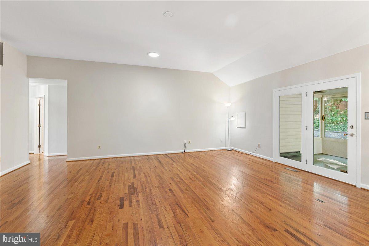 8307 SOUTHSTREAM RUN, SPRINGFIELD, Virginia 22153, 4 Bedrooms Bedrooms, ,3 BathroomsBathrooms,Residential,For sale,8307 SOUTHSTREAM RUN,VAFX2253296 MLS # VAFX2253296