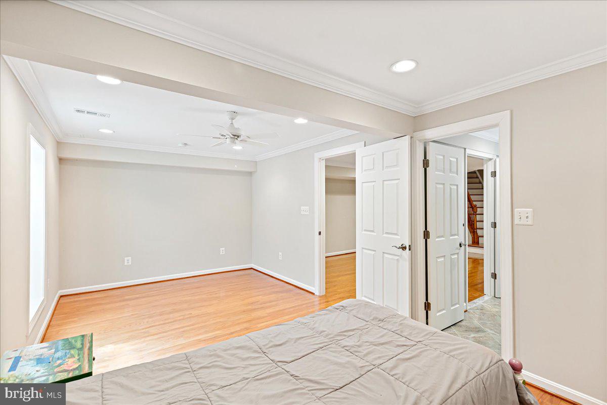 8307 SOUTHSTREAM RUN, SPRINGFIELD, Virginia 22153, 4 Bedrooms Bedrooms, ,3 BathroomsBathrooms,Residential,For sale,8307 SOUTHSTREAM RUN,VAFX2253296 MLS # VAFX2253296