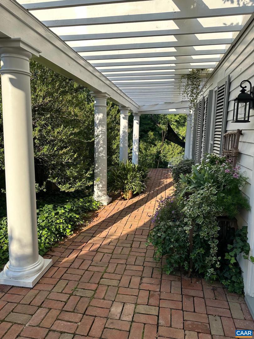10064 HATTON FERRY LN, SCOTTSVILLE, Virginia 24590, 4 Bedrooms Bedrooms, ,3 BathroomsBathrooms,Residential,For sale,10064 HATTON FERRY LN,666369 MLS # 666369