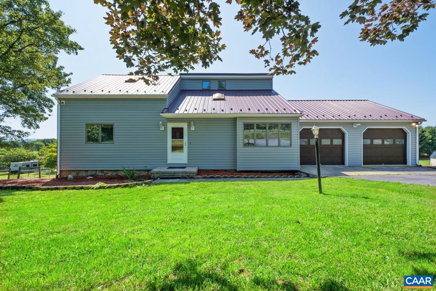 634 AUGUSTA FARMS RD, WAYNESBORO, Virginia 22980, 3 Bedrooms Bedrooms, ,3 BathroomsBathrooms,Residential,For sale,634 AUGUSTA FARMS RD,666370 MLS # 666370