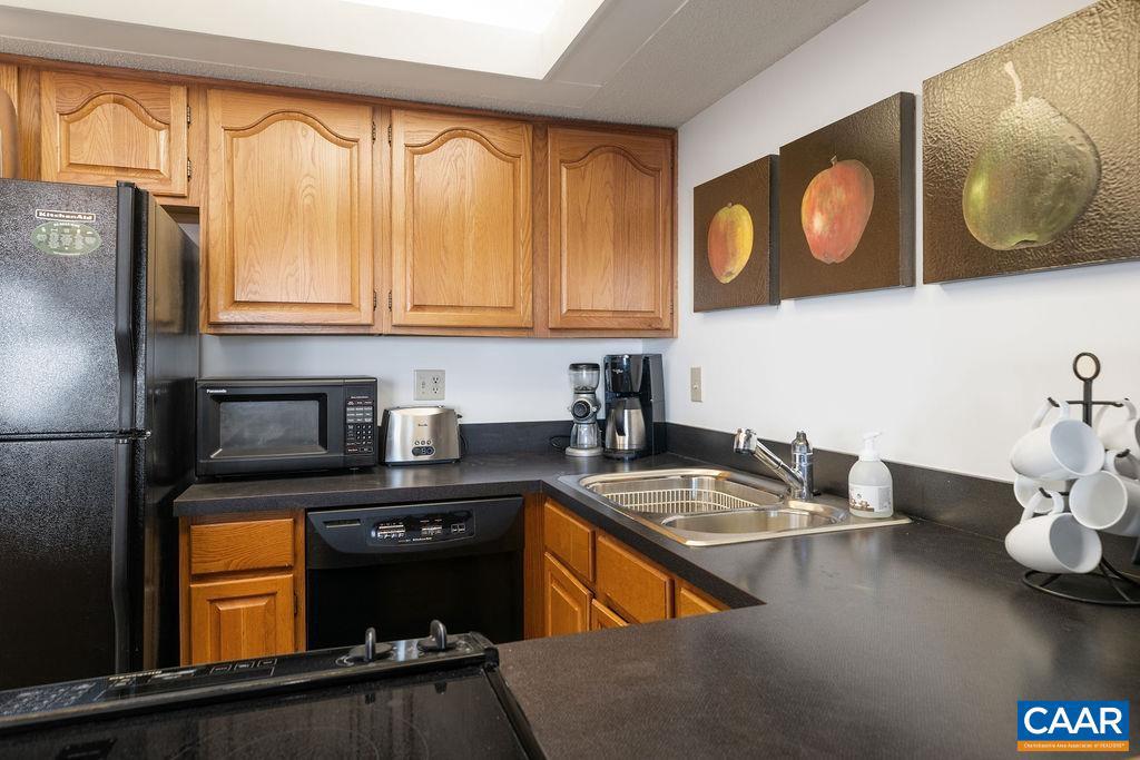 1420 HIGHLANDS CONDOS, WINTERGREEN RESORT, Virginia 22967, 1 Bedroom Bedrooms, ,1 BathroomBathrooms,Residential,For sale,1420 HIGHLANDS CONDOS,666371 MLS # 666371