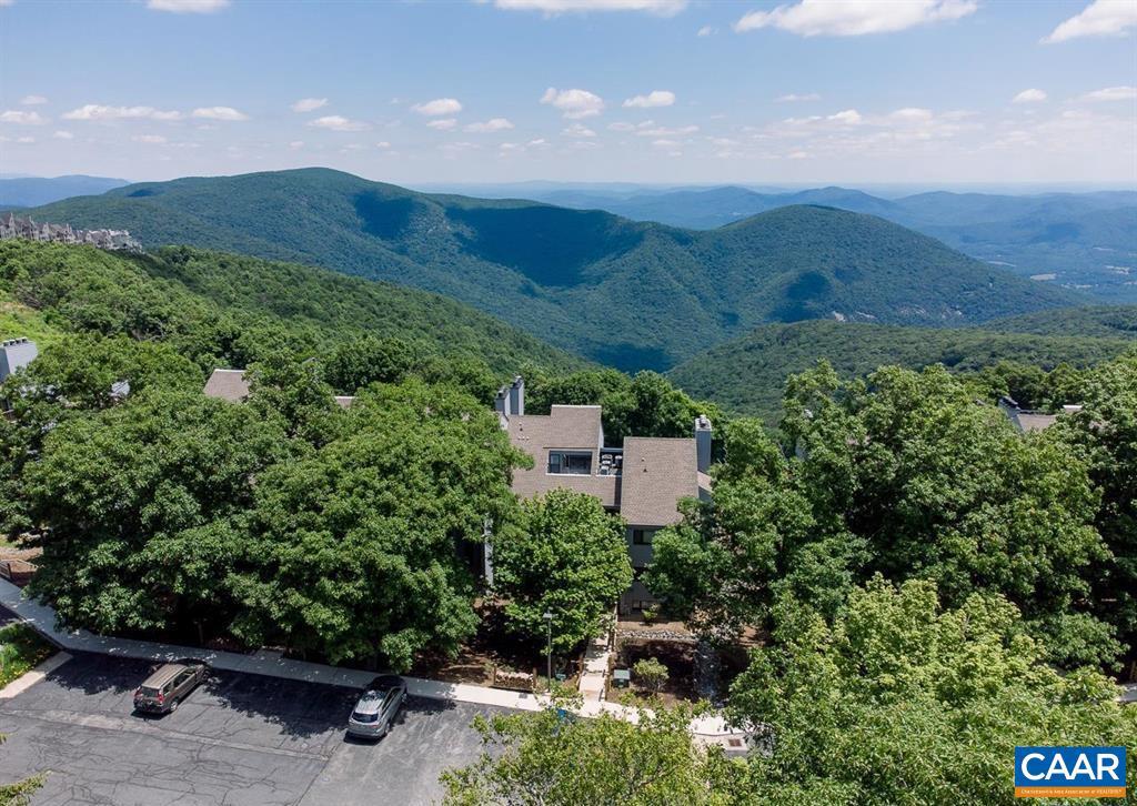 1420 HIGHLANDS CONDOS, WINTERGREEN RESORT, Virginia 22967, 1 Bedroom Bedrooms, ,1 BathroomBathrooms,Residential,For sale,1420 HIGHLANDS CONDOS,666371 MLS # 666371