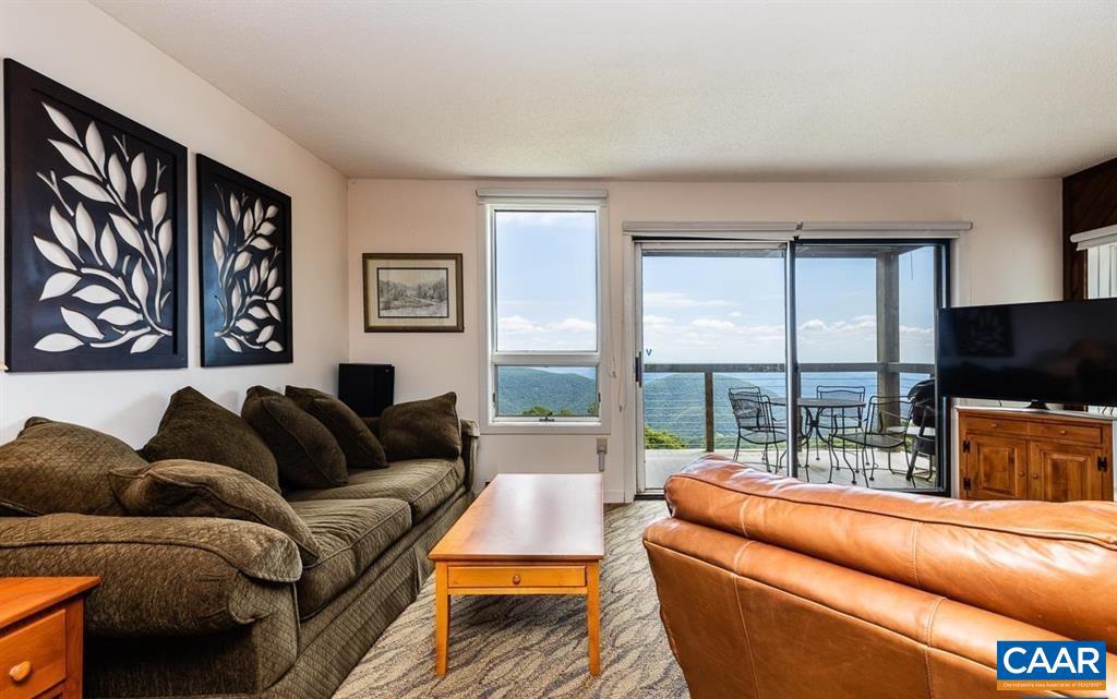 1420 HIGHLANDS CONDOS, WINTERGREEN RESORT, Virginia 22967, 1 Bedroom Bedrooms, ,1 BathroomBathrooms,Residential,For sale,1420 HIGHLANDS CONDOS,666371 MLS # 666371