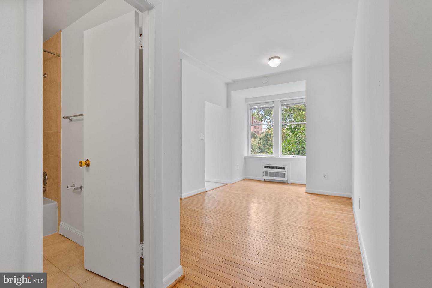 1901 16TH ST NW #205, WASHINGTON, District Of Columbia 20009, ,1 BathroomBathrooms,Residential,For sale,1901 16TH ST NW #205,DCDC2208950 MLS # DCDC2208950