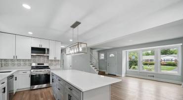 505 N NAYLOR ST, ALEXANDRIA, Virginia 22304, 5 Bedrooms Bedrooms, ,3 BathroomsBathrooms,Residential,For sale,505 N NAYLOR ST,VAAX2047176 MLS # VAAX2047176