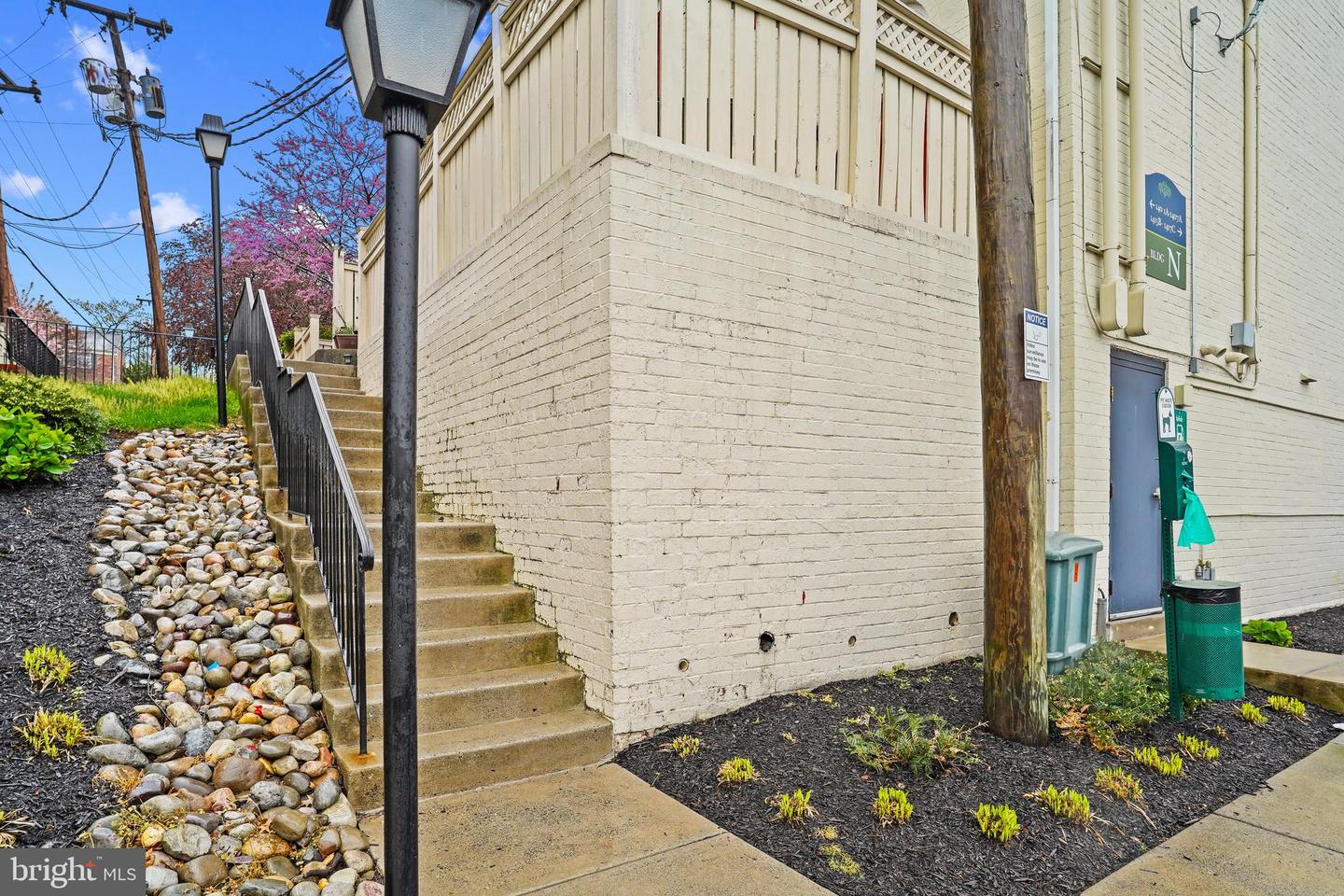 1401 N VAN DORN ST #A, ALEXANDRIA, Virginia 22304, 2 Bedrooms Bedrooms, ,1 BathroomBathrooms,Residential,For sale,1401 N VAN DORN ST #A,VAAX2047190 MLS # VAAX2047190