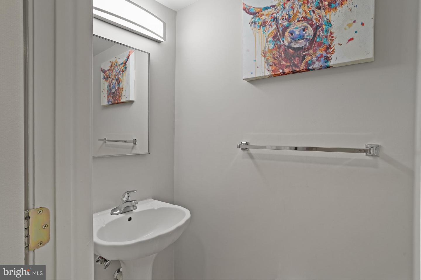 1401 N VAN DORN ST #A, ALEXANDRIA, Virginia 22304, 2 Bedrooms Bedrooms, ,1 BathroomBathrooms,Residential,For sale,1401 N VAN DORN ST #A,VAAX2047190 MLS # VAAX2047190