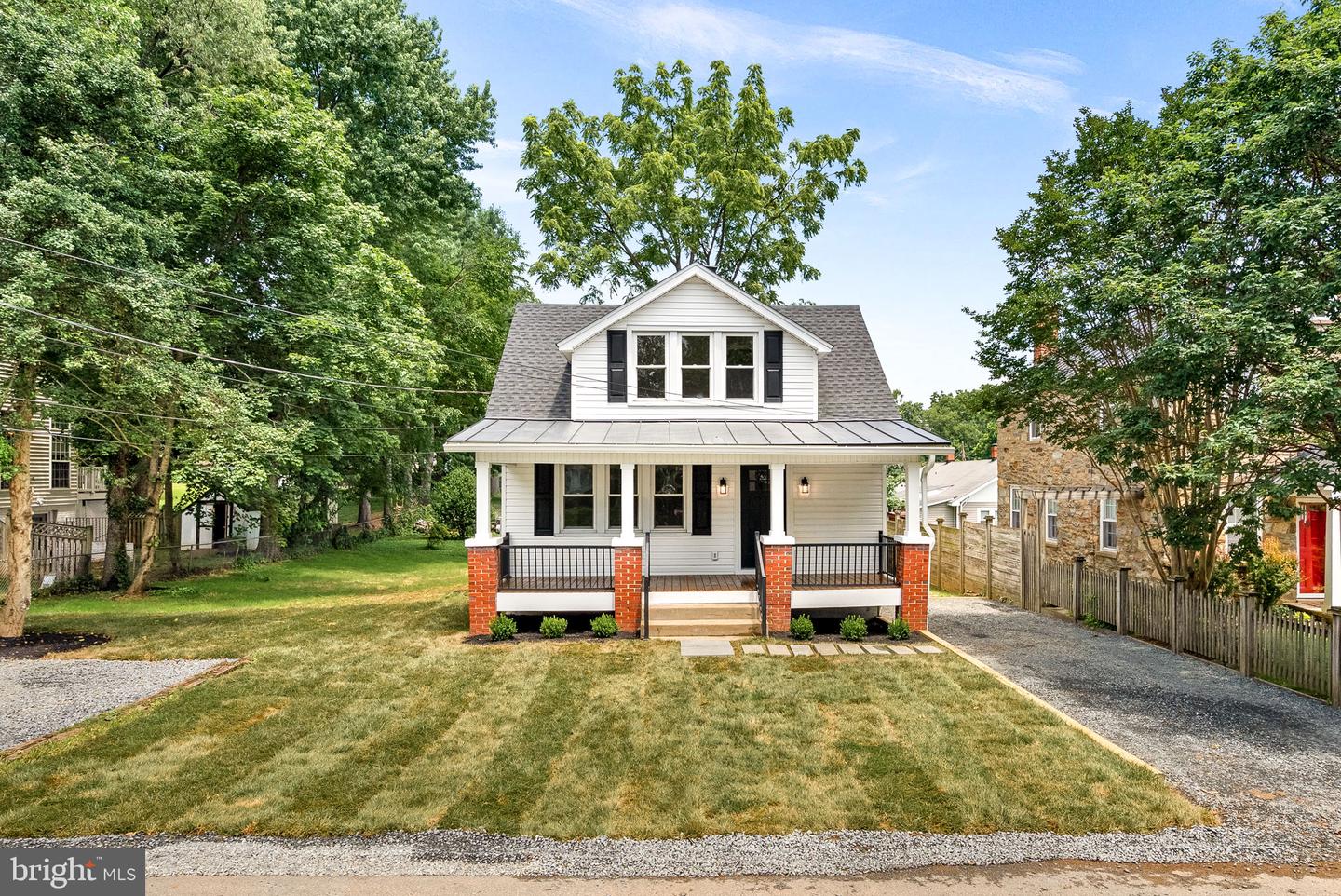 321 W J ST, PURCELLVILLE, Virginia 20132, 3 Bedrooms Bedrooms, ,2 BathroomsBathrooms,Residential,For sale,321 W J ST,VALO2101170 MLS # VALO2101170