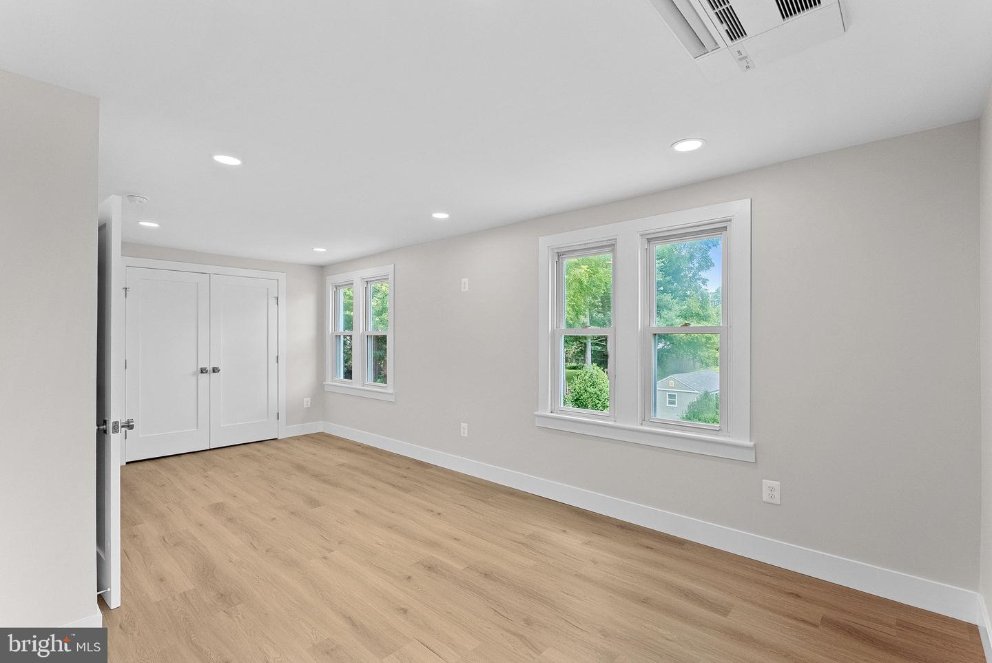 321 W J ST, PURCELLVILLE, Virginia 20132, 3 Bedrooms Bedrooms, ,2 BathroomsBathrooms,Residential,For sale,321 W J ST,VALO2101170 MLS # VALO2101170