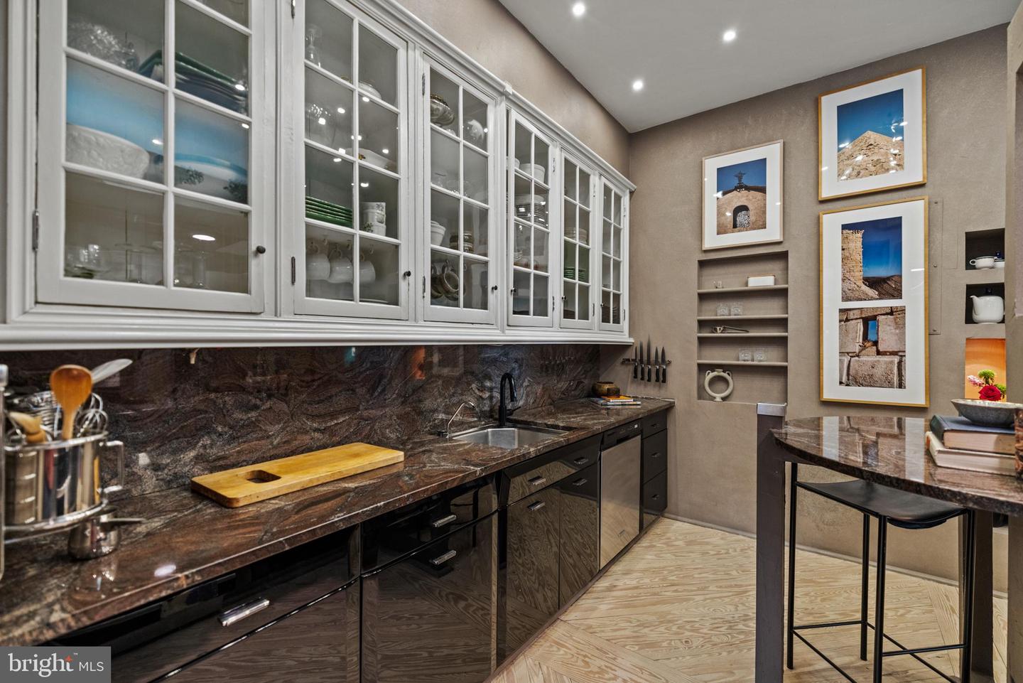 2022 COLUMBIA RD NW #102, WASHINGTON, District Of Columbia 20009, 2 Bedrooms Bedrooms, ,2 BathroomsBathrooms,Residential,For sale,2022 COLUMBIA RD NW #102,DCDC2208984 MLS # DCDC2208984