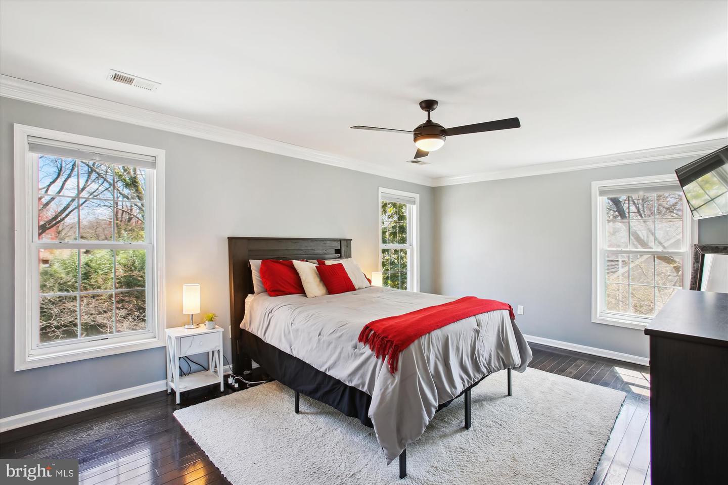 8445 RADFORD AVE, ALEXANDRIA, Virginia 22309, 5 Bedrooms Bedrooms, ,3 BathroomsBathrooms,Residential,For sale,8445 RADFORD AVE,VAFX2253330 MLS # VAFX2253330