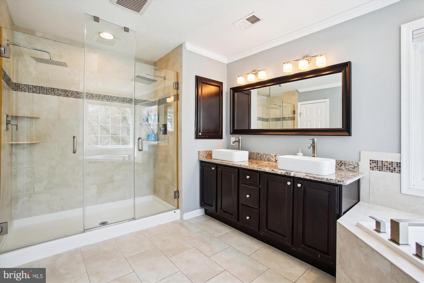 8445 RADFORD AVE, ALEXANDRIA, Virginia 22309, 5 Bedrooms Bedrooms, ,3 BathroomsBathrooms,Residential,For sale,8445 RADFORD AVE,VAFX2253330 MLS # VAFX2253330