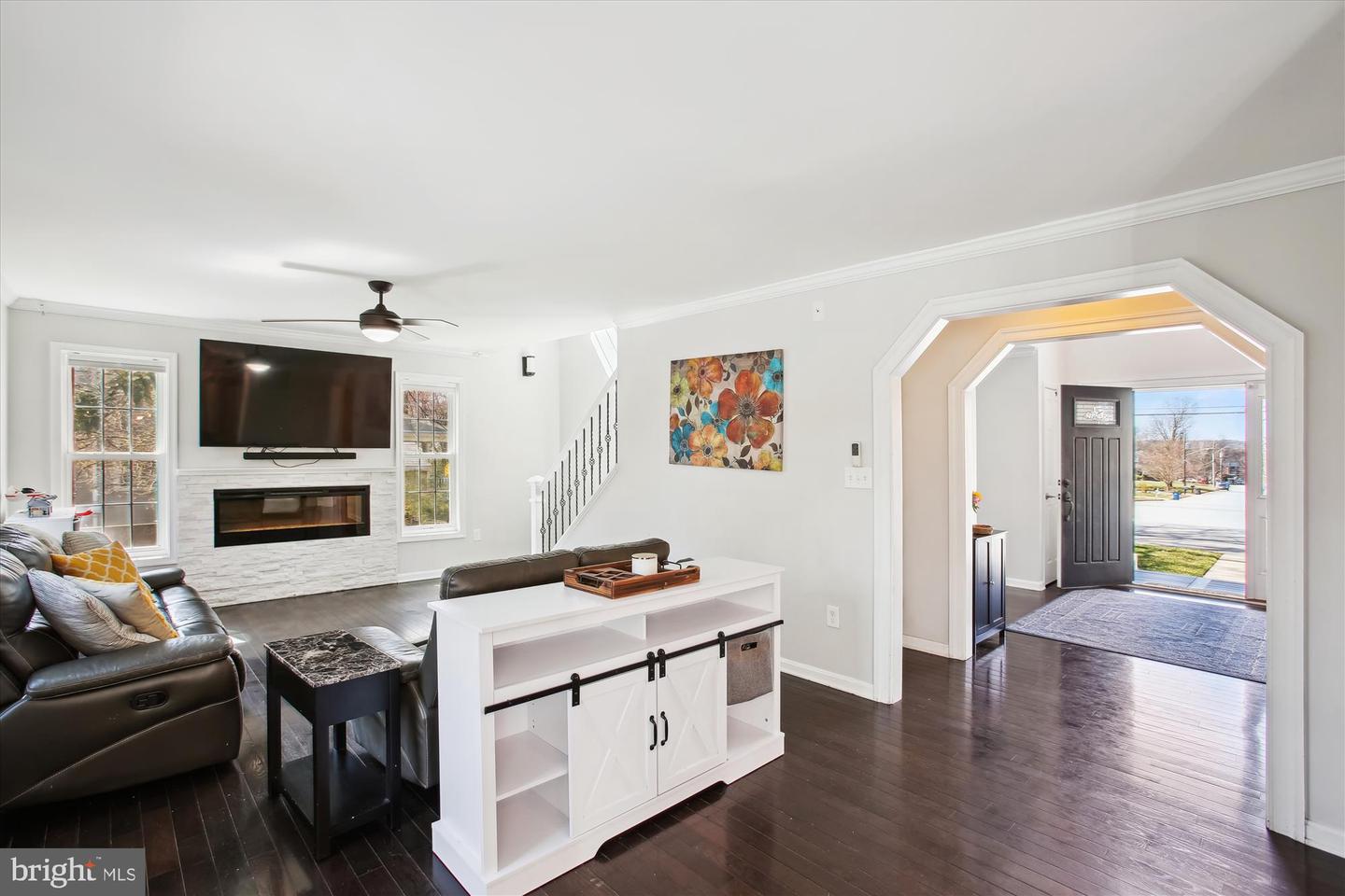 8445 RADFORD AVE, ALEXANDRIA, Virginia 22309, 5 Bedrooms Bedrooms, ,3 BathroomsBathrooms,Residential,For sale,8445 RADFORD AVE,VAFX2253330 MLS # VAFX2253330