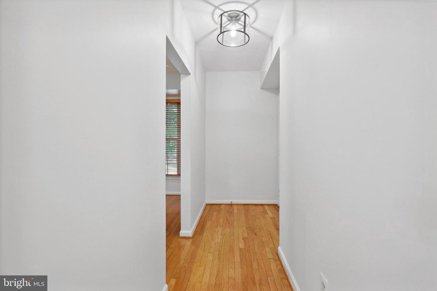 1510 NORTHERN NECK DR #102, VIENNA, Virginia 22182, 2 Bedrooms Bedrooms, ,2 BathroomsBathrooms,Residential,For sale,1510 NORTHERN NECK DR #102,VAFX2253348 MLS # VAFX2253348