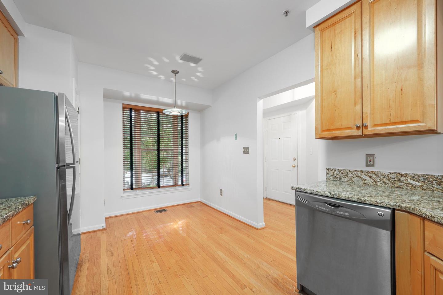 1510 NORTHERN NECK DR #102, VIENNA, Virginia 22182, 2 Bedrooms Bedrooms, ,2 BathroomsBathrooms,Residential,For sale,1510 NORTHERN NECK DR #102,VAFX2253348 MLS # VAFX2253348