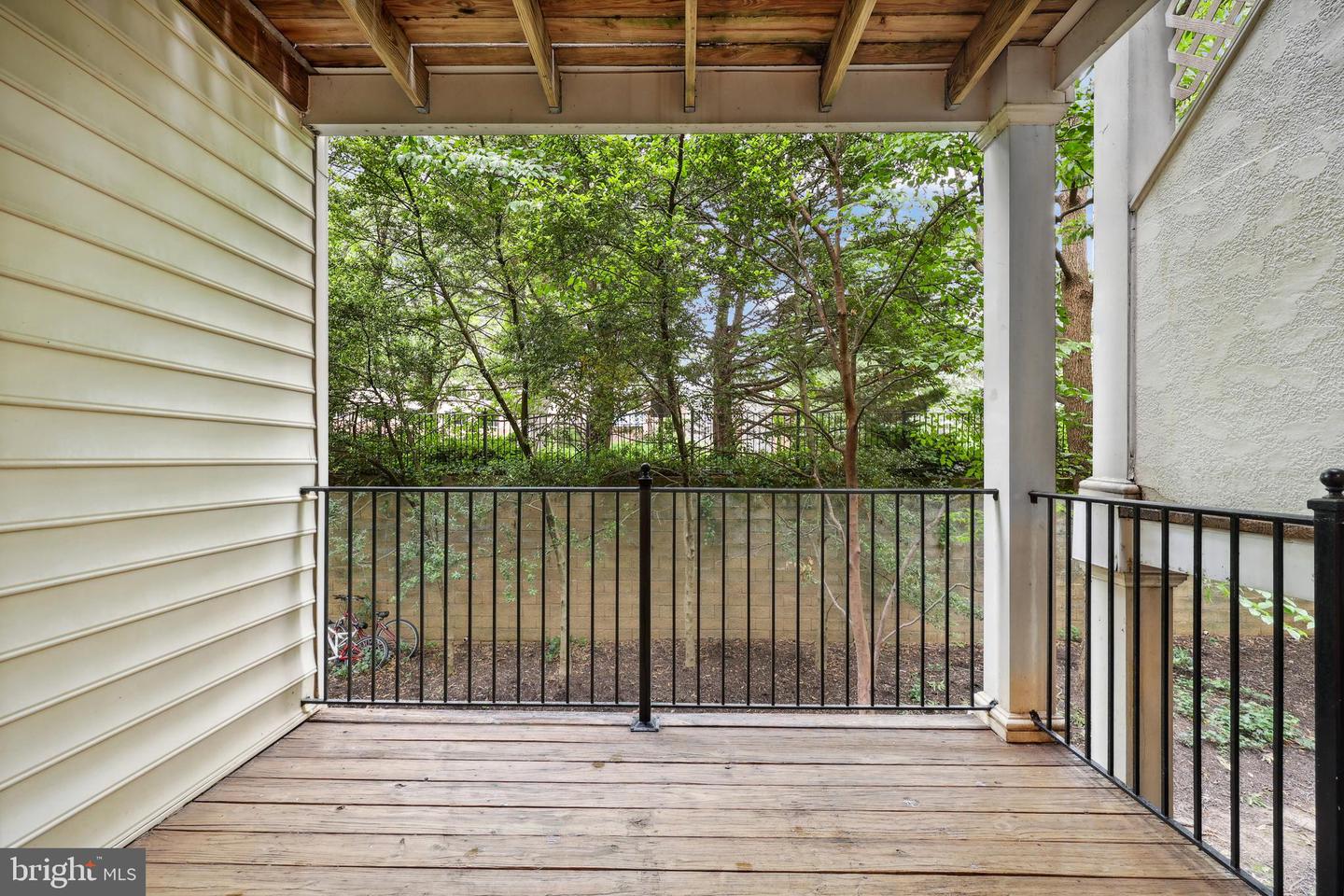1510 NORTHERN NECK DR #102, VIENNA, Virginia 22182, 2 Bedrooms Bedrooms, ,2 BathroomsBathrooms,Residential,For sale,1510 NORTHERN NECK DR #102,VAFX2253348 MLS # VAFX2253348