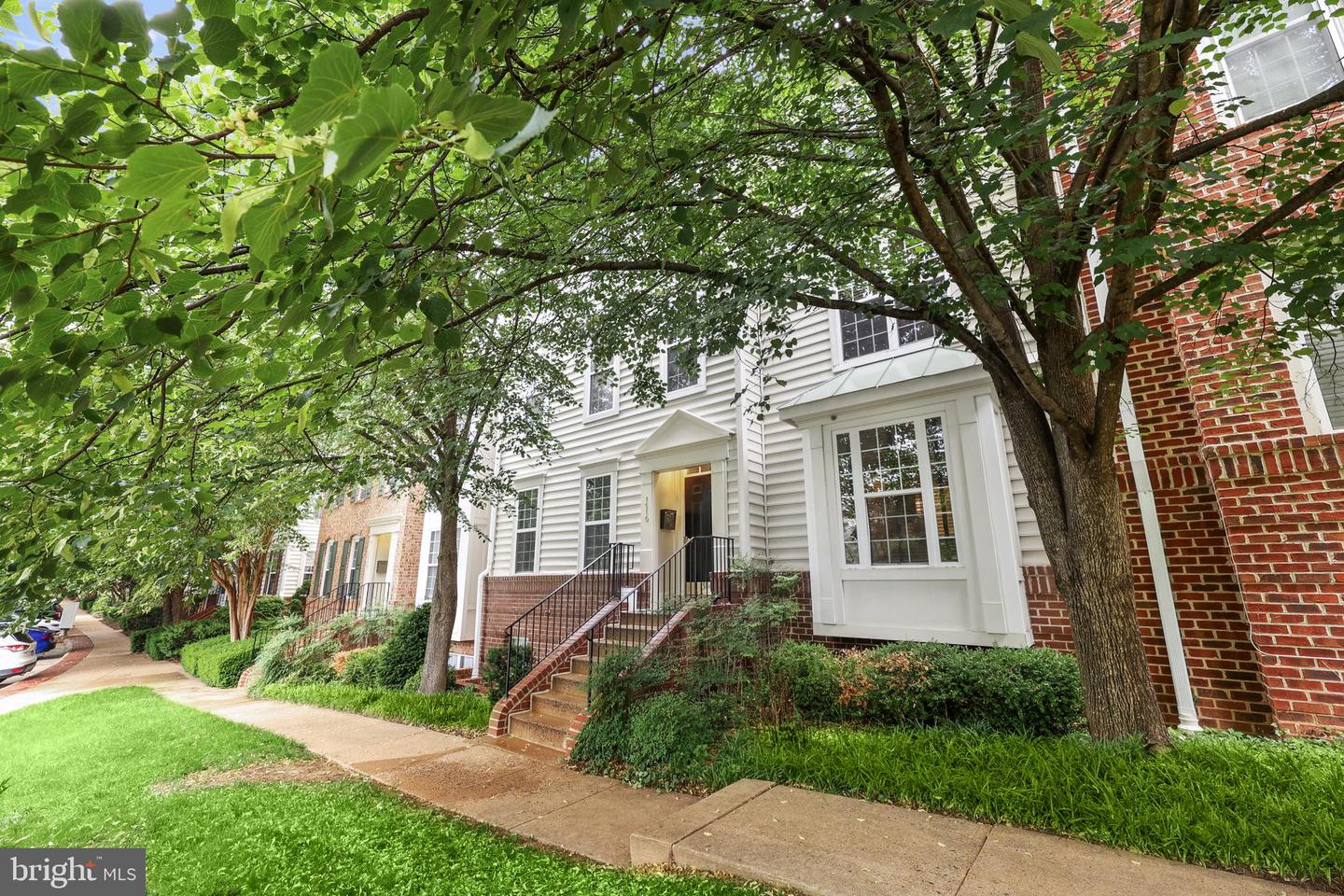 1510 NORTHERN NECK DR #102, VIENNA, Virginia 22182, 2 Bedrooms Bedrooms, ,2 BathroomsBathrooms,Residential,For sale,1510 NORTHERN NECK DR #102,VAFX2253348 MLS # VAFX2253348