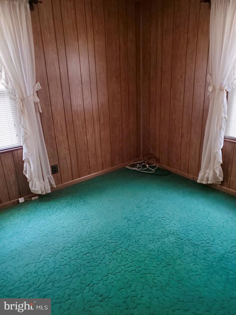 7158 BUNTING RD, CHINCOTEAGUE ISLAND, Virginia 23336, 2 Bedrooms Bedrooms, ,1 BathroomBathrooms,Residential,For sale,7158 BUNTING RD,VAAC2002006 MLS # VAAC2002006