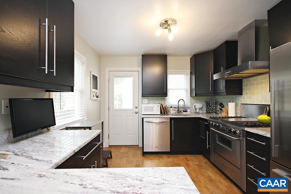112 RAYMOND AVE, CHARLOTTESVILLE, Virginia 22903, ,Residential,112 RAYMOND AVE,666403 MLS # 666403