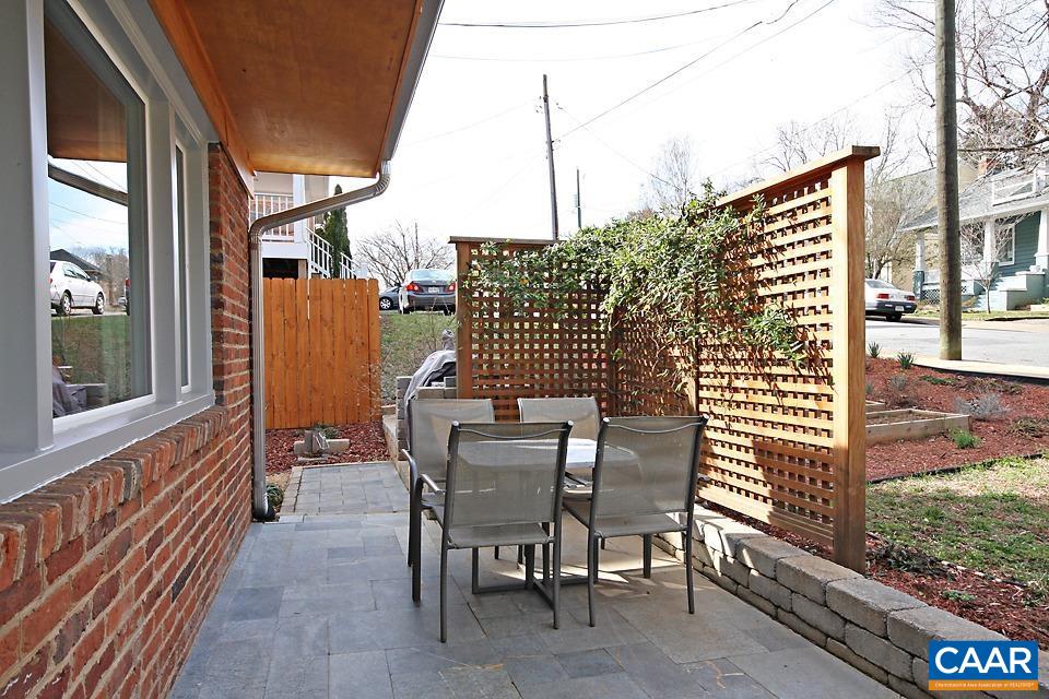 112 RAYMOND AVE, CHARLOTTESVILLE, Virginia 22903, ,Residential,112 RAYMOND AVE,666403 MLS # 666403