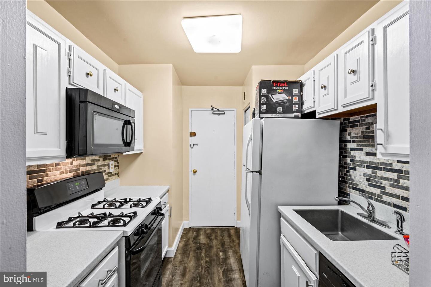 1830 COLUMBIA PIKE #115, ARLINGTON, Virginia 22204, 1 Bedroom Bedrooms, ,1 BathroomBathrooms,Residential,For sale,1830 COLUMBIA PIKE #115,VAAR2051138 MLS # VAAR2051138