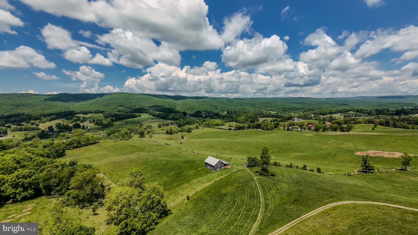 1801 TOMS CREEK RD, BLACKSBURG, Virginia 24060, ,Farm,For sale,1801 TOMS CREEK RD,VAMV2000046 MLS # VAMV2000046