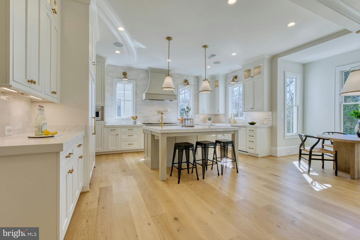 3154 N QUINCY ST, ARLINGTON, Virginia 22207, 7 Bedrooms Bedrooms, ,7 BathroomsBathrooms,Residential,For sale,3154 N QUINCY ST,VAAR2053590 MLS # VAAR2053590