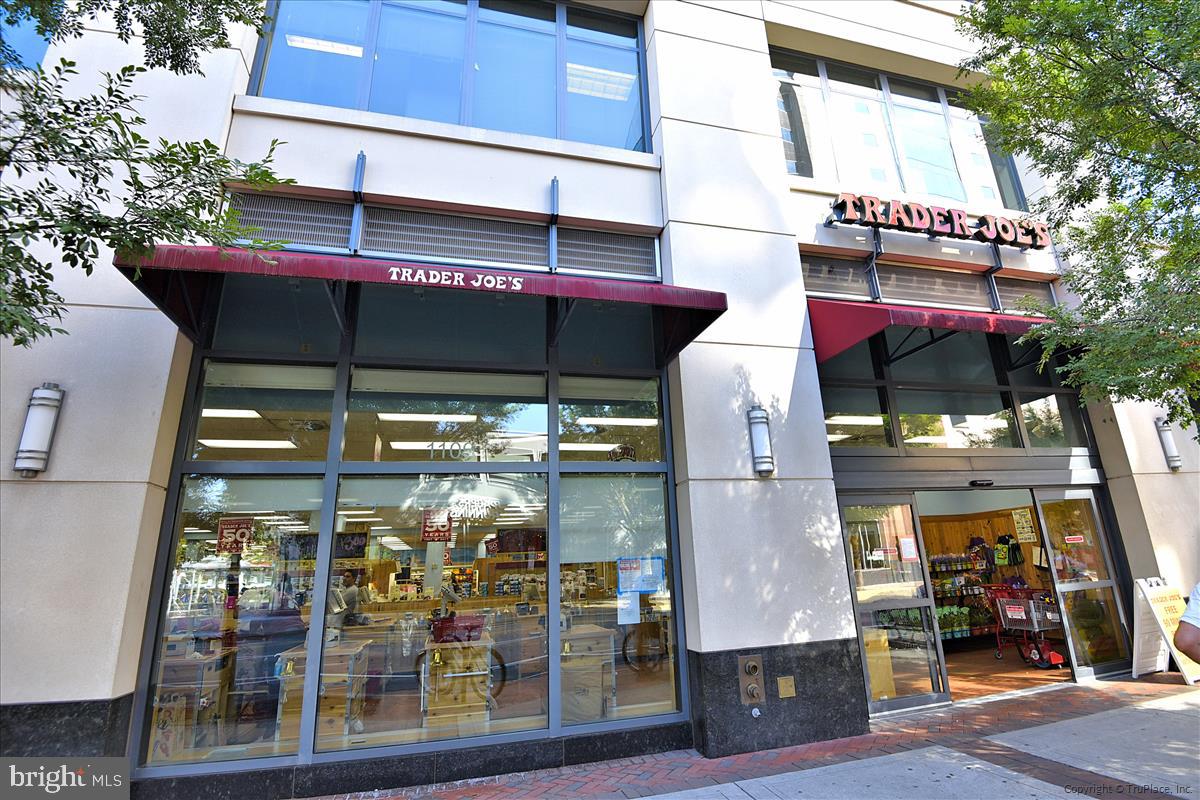1802 21ST ST N, ARLINGTON, Virginia 22209, 2 Bedrooms Bedrooms, 10 Rooms Rooms,2 BathroomsBathrooms,Residential,For sale,1802 21ST ST N,VAAR2055118 MLS # VAAR2055118