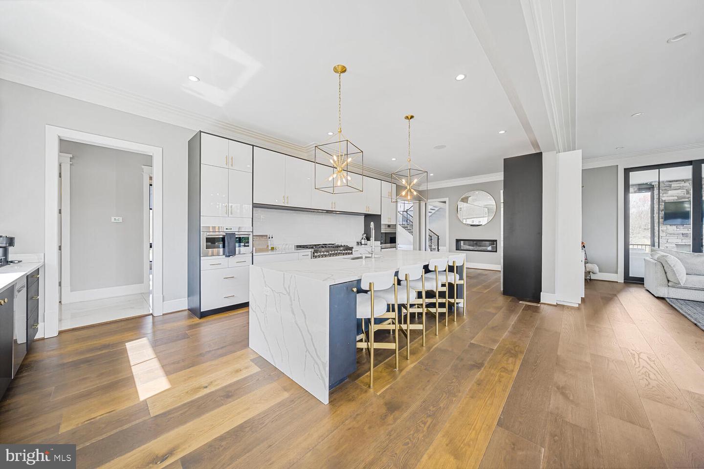 1109 TOWLSTON RD, MCLEAN, Virginia 22102, 6 Bedrooms Bedrooms, ,6 BathroomsBathrooms,Residential,For sale,1109 TOWLSTON RD,VAFX2229672 MLS # VAFX2229672