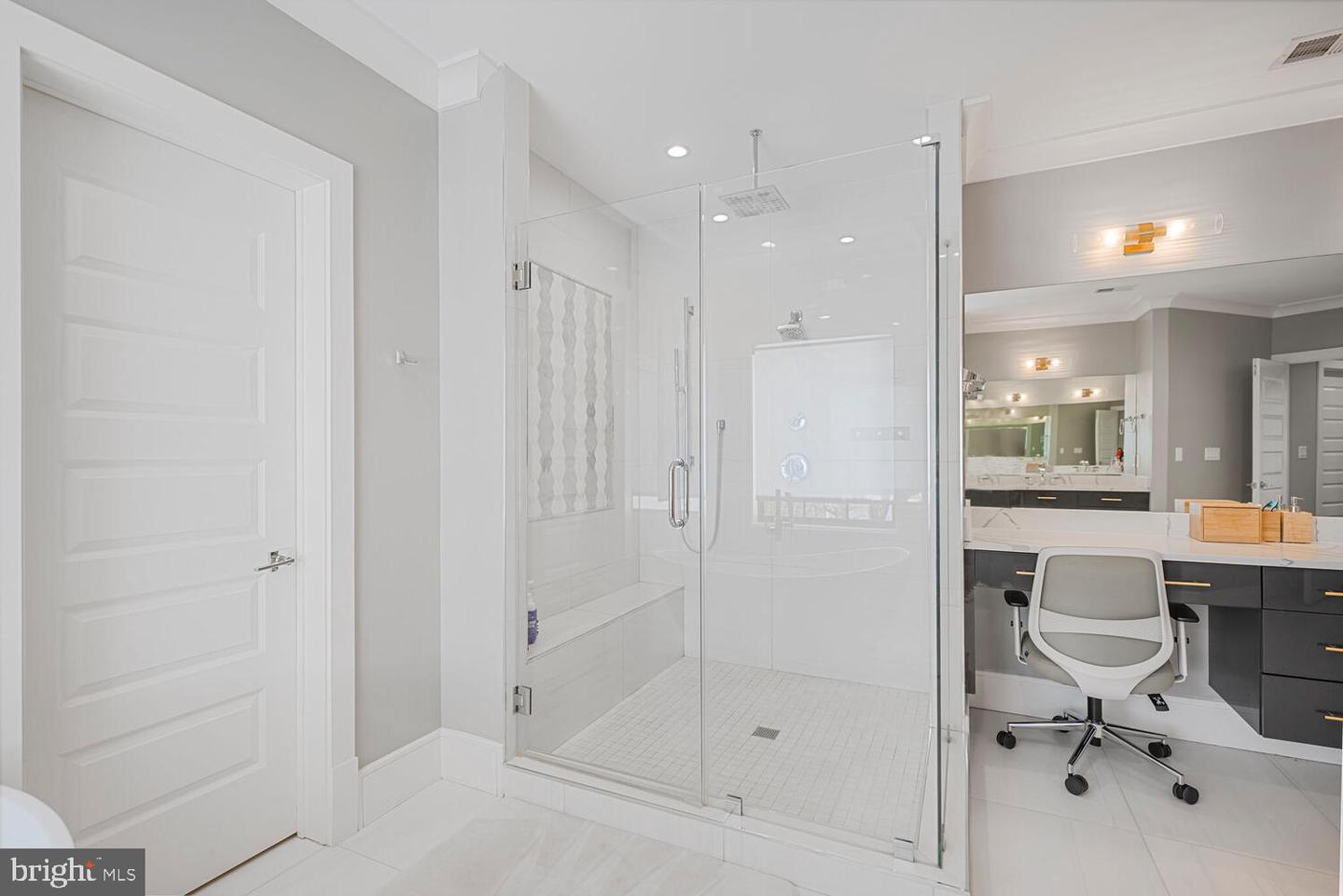 1109 TOWLSTON RD, MCLEAN, Virginia 22102, 6 Bedrooms Bedrooms, ,6 BathroomsBathrooms,Residential,For sale,1109 TOWLSTON RD,VAFX2229672 MLS # VAFX2229672