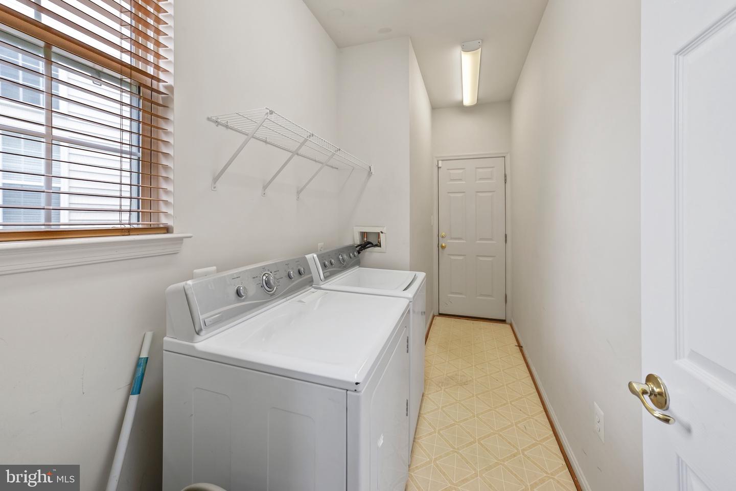 2679 CAST OFF LOOP, WOODBRIDGE, Virginia 22191, 5 Bedrooms Bedrooms, ,4 BathroomsBathrooms,Residential,For sale,2679 CAST OFF LOOP,VAPW2091480 MLS # VAPW2091480