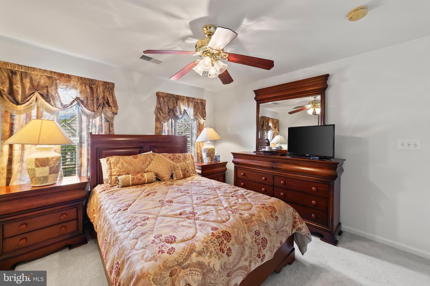 2679 CAST OFF LOOP, WOODBRIDGE, Virginia 22191, 5 Bedrooms Bedrooms, ,4 BathroomsBathrooms,Residential,For sale,2679 CAST OFF LOOP,VAPW2091480 MLS # VAPW2091480