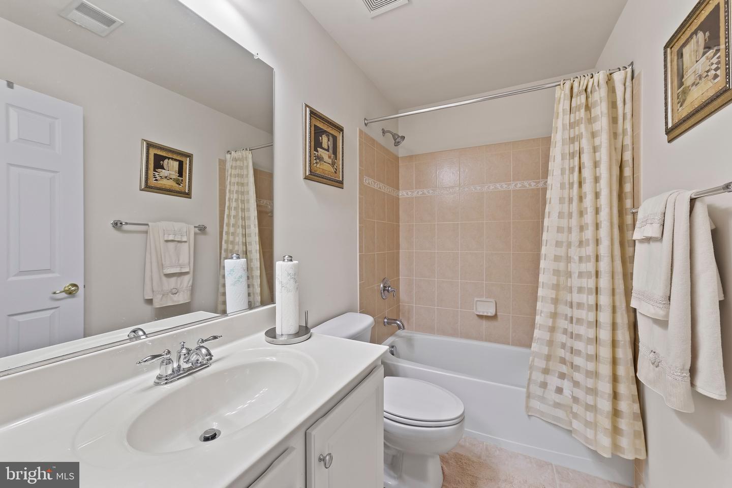 2679 CAST OFF LOOP, WOODBRIDGE, Virginia 22191, 5 Bedrooms Bedrooms, ,4 BathroomsBathrooms,Residential,For sale,2679 CAST OFF LOOP,VAPW2091480 MLS # VAPW2091480
