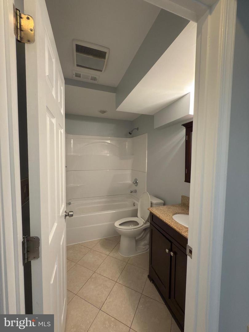 41537 WARE CT, ALDIE, Virginia 20105, 6 Bedrooms Bedrooms, ,5 BathroomsBathrooms,Residential,For sale,41537 WARE CT,VALO2094028 MLS # VALO2094028