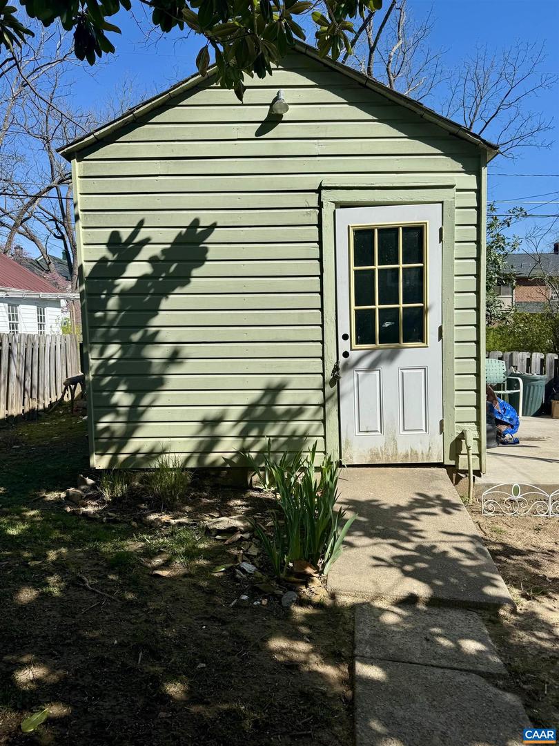 636 PINE AVE, WAYNESBORO, Virginia 22980, 4 Bedrooms Bedrooms, ,2 BathroomsBathrooms,Residential,For sale,636 PINE AVE,663358 MLS # 663358