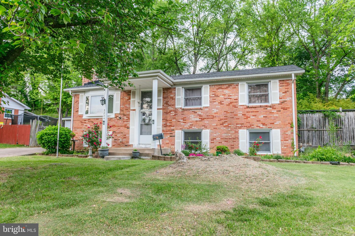 2224 MONTGOMERY AVE, WOODBRIDGE, Virginia 22191, 5 Bedrooms Bedrooms, ,3 BathroomsBathrooms,Residential,For sale,2224 MONTGOMERY AVE,VAPW2092468 MLS # VAPW2092468