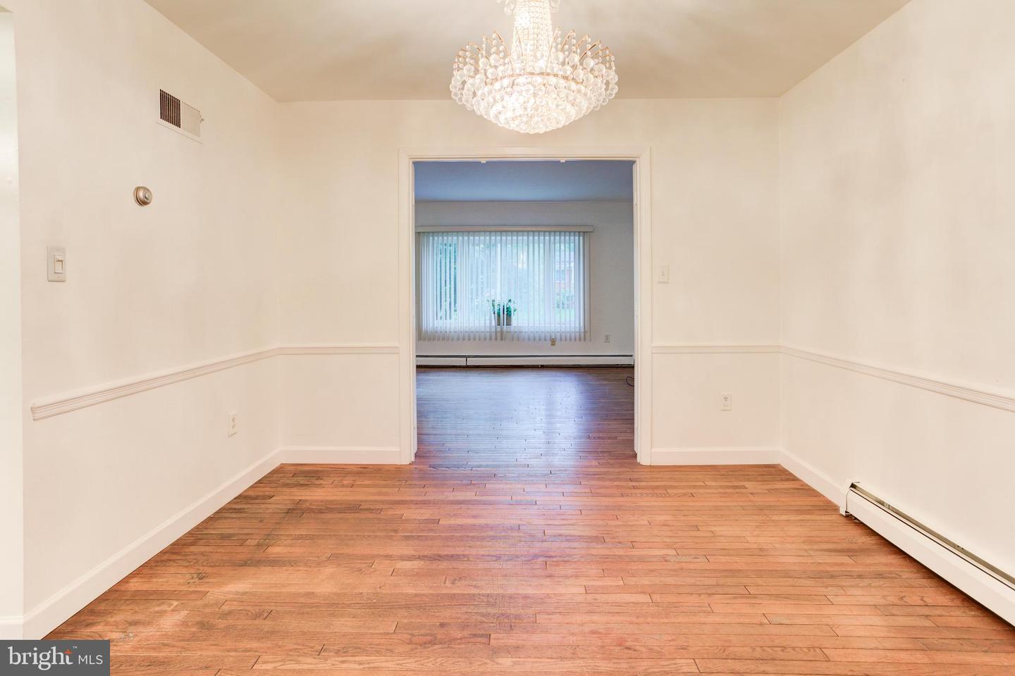 2224 MONTGOMERY AVE, WOODBRIDGE, Virginia 22191, 5 Bedrooms Bedrooms, ,3 BathroomsBathrooms,Residential,For sale,2224 MONTGOMERY AVE,VAPW2092468 MLS # VAPW2092468
