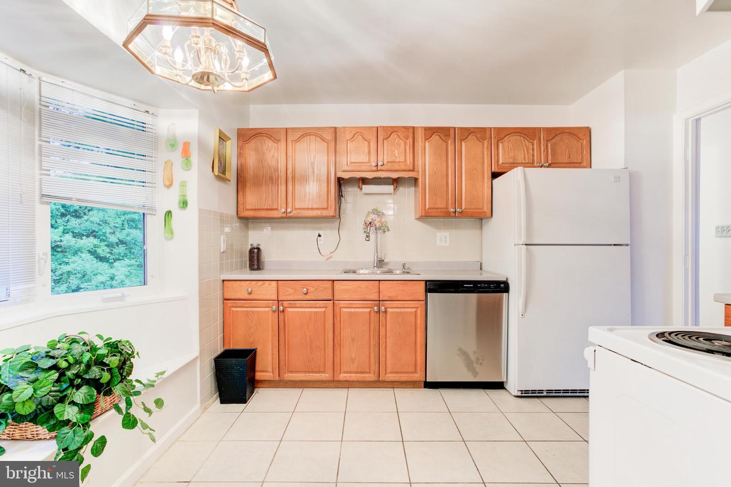 2224 MONTGOMERY AVE, WOODBRIDGE, Virginia 22191, 5 Bedrooms Bedrooms, ,3 BathroomsBathrooms,Residential,For sale,2224 MONTGOMERY AVE,VAPW2092468 MLS # VAPW2092468