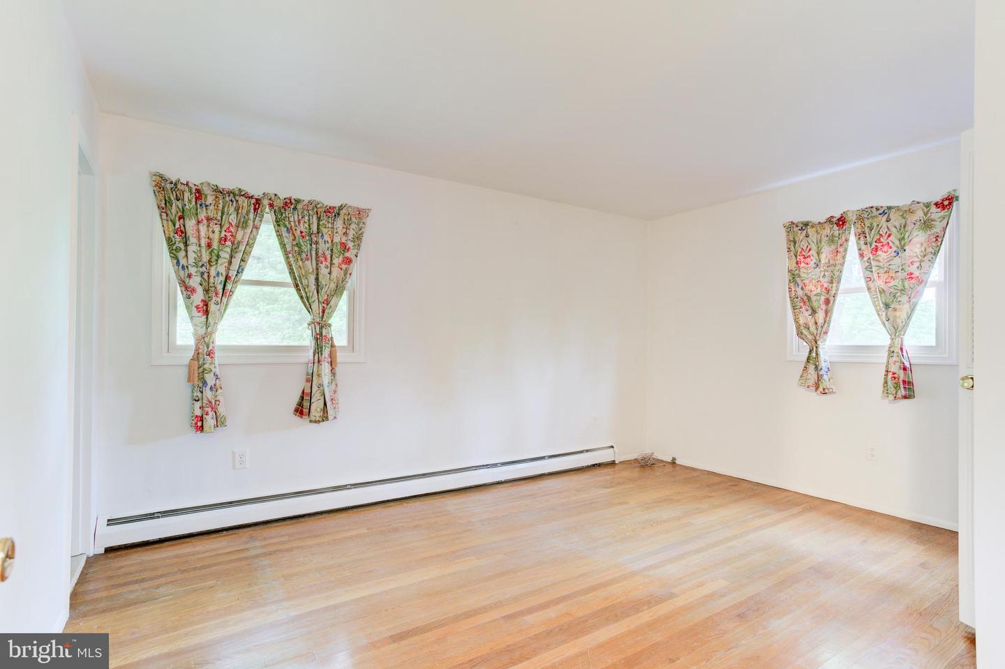 2224 MONTGOMERY AVE, WOODBRIDGE, Virginia 22191, 5 Bedrooms Bedrooms, ,3 BathroomsBathrooms,Residential,For sale,2224 MONTGOMERY AVE,VAPW2092468 MLS # VAPW2092468