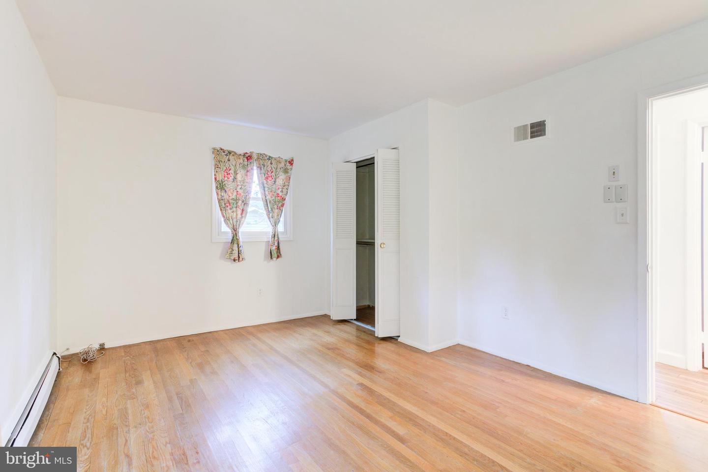 2224 MONTGOMERY AVE, WOODBRIDGE, Virginia 22191, 5 Bedrooms Bedrooms, ,3 BathroomsBathrooms,Residential,For sale,2224 MONTGOMERY AVE,VAPW2092468 MLS # VAPW2092468