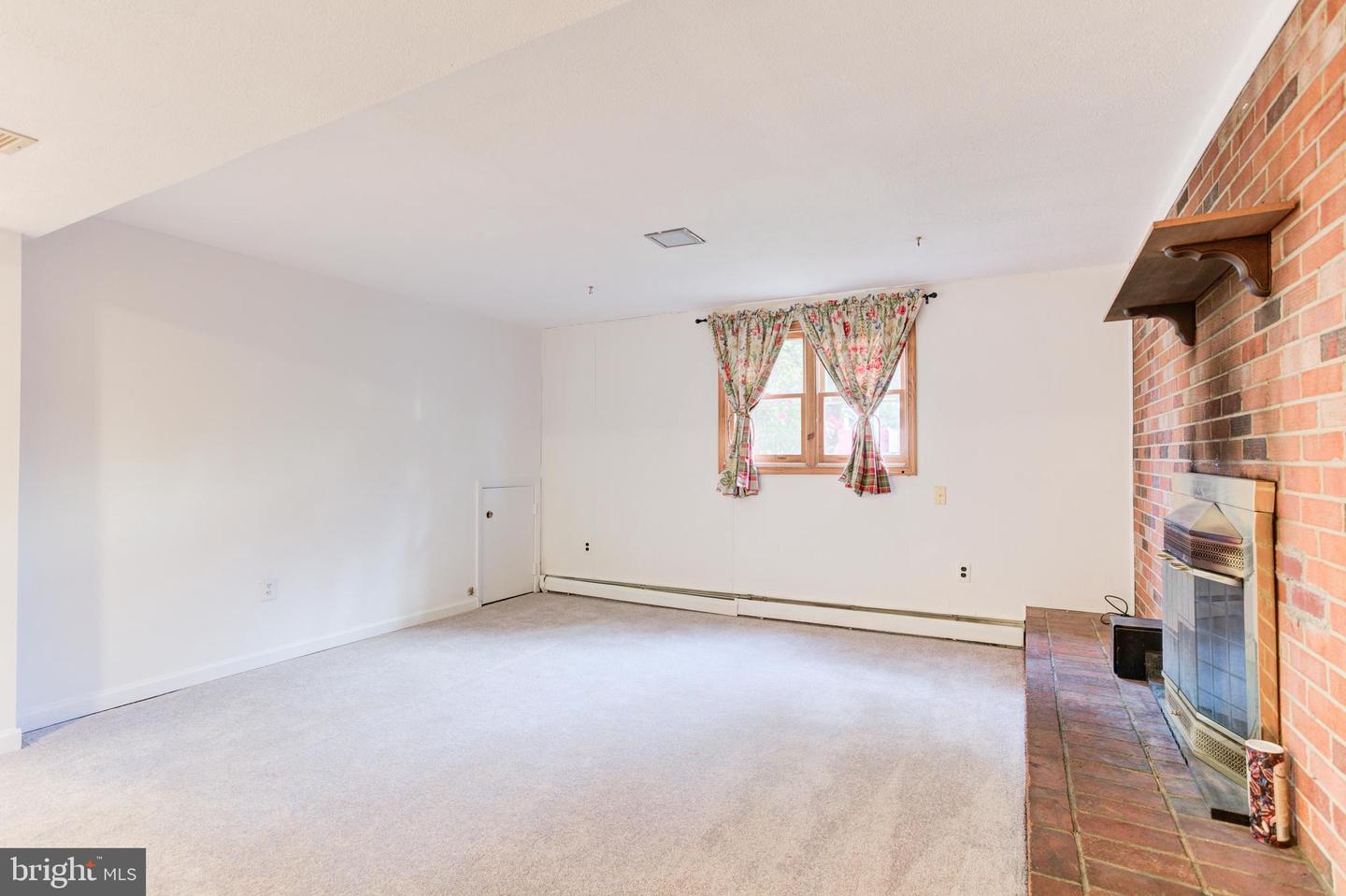2224 MONTGOMERY AVE, WOODBRIDGE, Virginia 22191, 5 Bedrooms Bedrooms, ,3 BathroomsBathrooms,Residential,For sale,2224 MONTGOMERY AVE,VAPW2092468 MLS # VAPW2092468