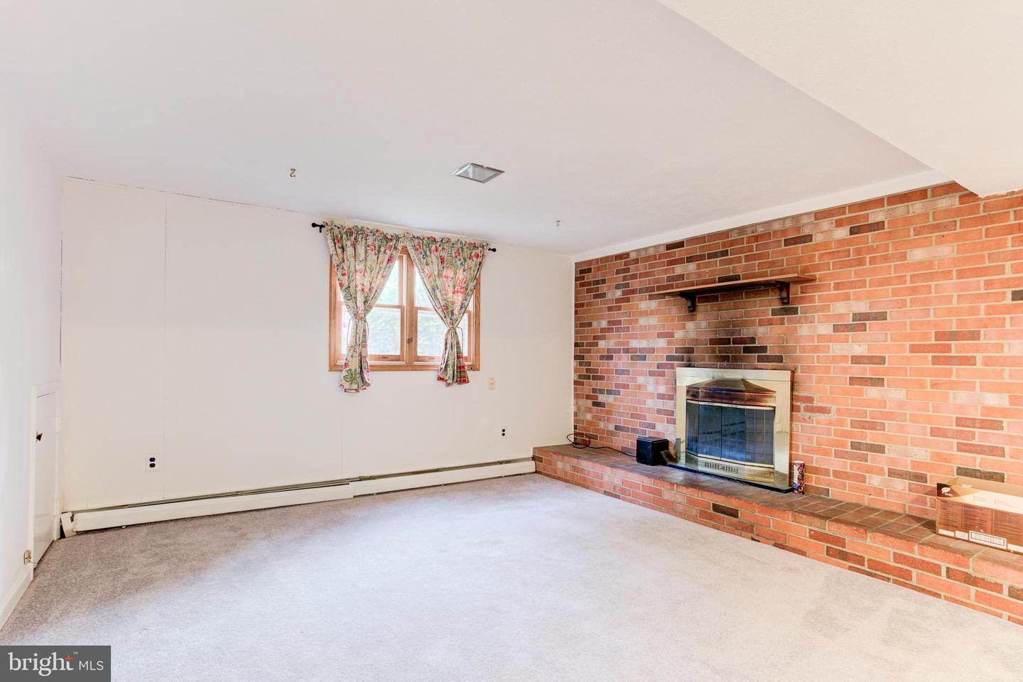 2224 MONTGOMERY AVE, WOODBRIDGE, Virginia 22191, 5 Bedrooms Bedrooms, ,3 BathroomsBathrooms,Residential,For sale,2224 MONTGOMERY AVE,VAPW2092468 MLS # VAPW2092468