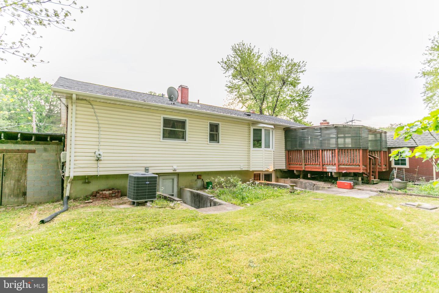2224 MONTGOMERY AVE, WOODBRIDGE, Virginia 22191, 5 Bedrooms Bedrooms, ,3 BathroomsBathrooms,Residential,For sale,2224 MONTGOMERY AVE,VAPW2092468 MLS # VAPW2092468