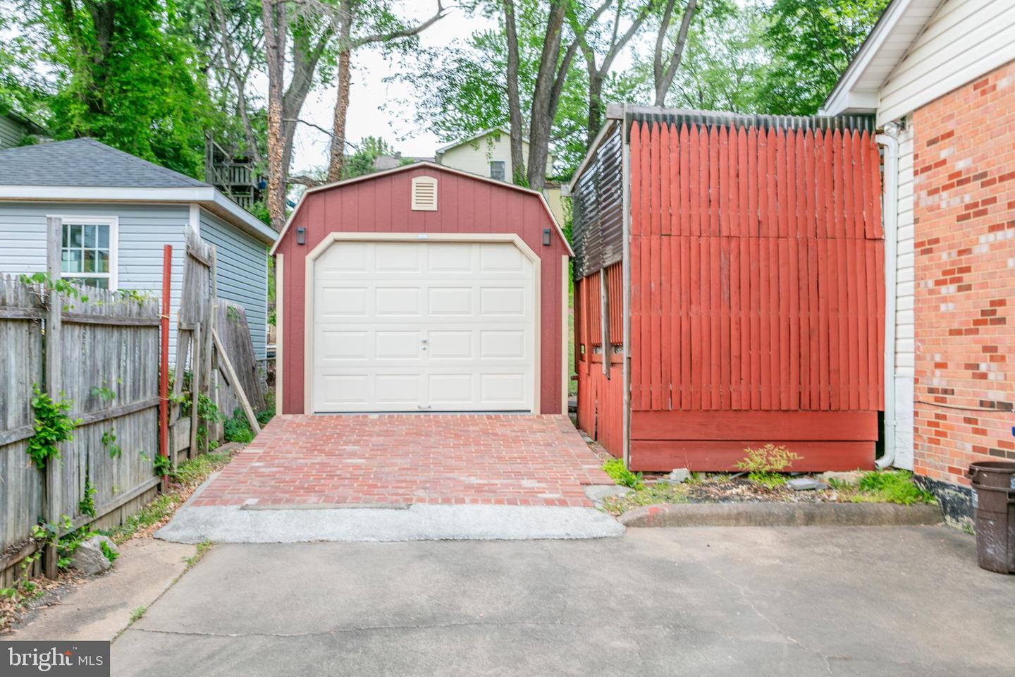 2224 MONTGOMERY AVE, WOODBRIDGE, Virginia 22191, 5 Bedrooms Bedrooms, ,3 BathroomsBathrooms,Residential,For sale,2224 MONTGOMERY AVE,VAPW2092468 MLS # VAPW2092468